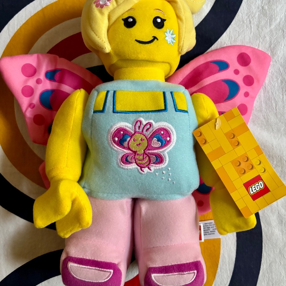LEGO BUNDLE OF 5  Butterfly Girl items: Plush, Throw, Keychain, Landyard, Bag. - Picture 5 of 10